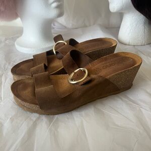 YOKONO Leather Sandals.